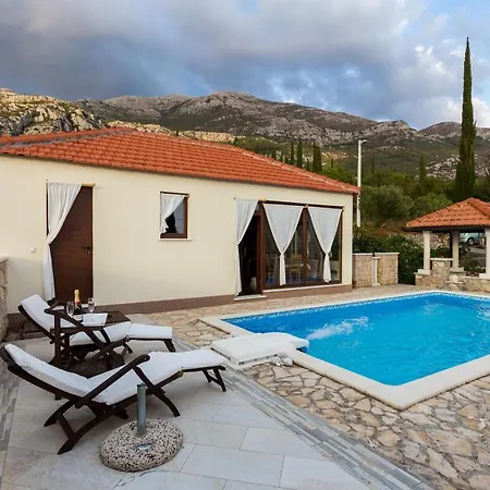 Holiday home Lazustina Paradise & The Mermaid Mihanici
