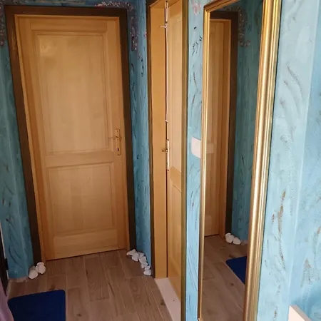 Lazustina Paradise & The Mermaid