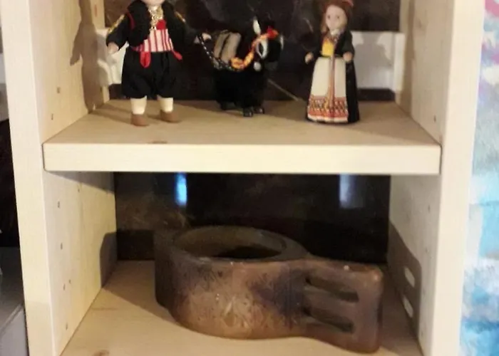 Lazustina Paradise & The Mermaid Vikendica